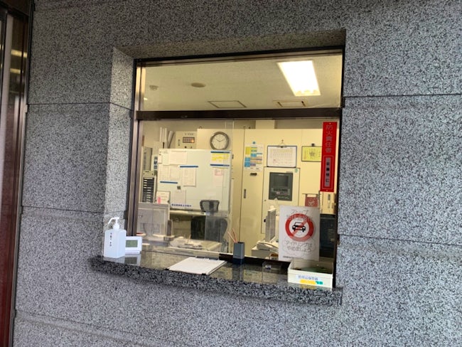 <警備総本部>
警備場所は、正門・西門・警備総本部の3カ所です。
日によって勤務する場所は変わります。