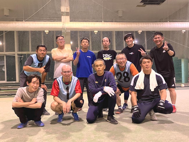 フットサル始めました♪スポーツも楽しみつつ、しっかりと社内コミュニケーションが取れているので、全社員が公平に休みやすい環境です。プライベートも充実させられる環境です。