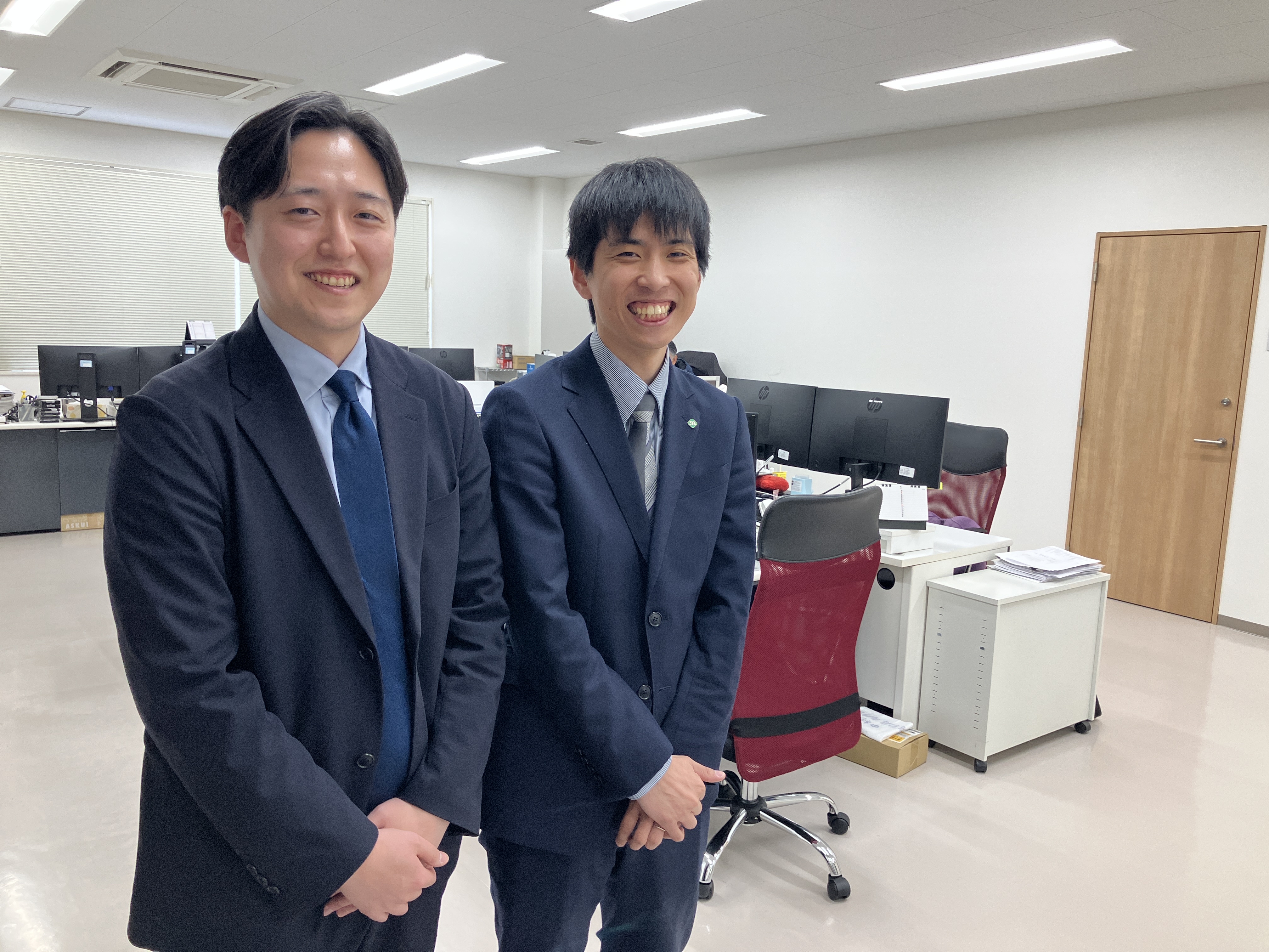 私たちは松岡満グループの一員。地域に根ざし成長を続けるその基盤を背景に当社の福利厚生も充実！家族手当、退職金制度、年2回の賞与が整っており、安心して転身できます。