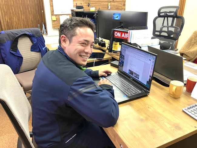 【東山さん(28歳/前職:建設業)】
休日は子供達と遊んだり、家族で買い物に行ったり、サッカーの試合に参加しています。