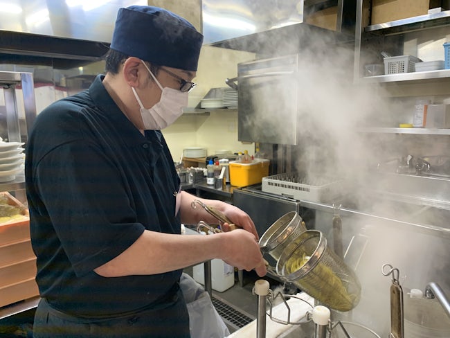 社員Dさん(勤続6年)「食べることが好きで飲食業界に進みました。中華やラーメンを食べる時はしっかりまかない補助制度を活用しています(笑)職場はみんな朗らかで優しいスタッフばかりです!一緒に働きませんか?」