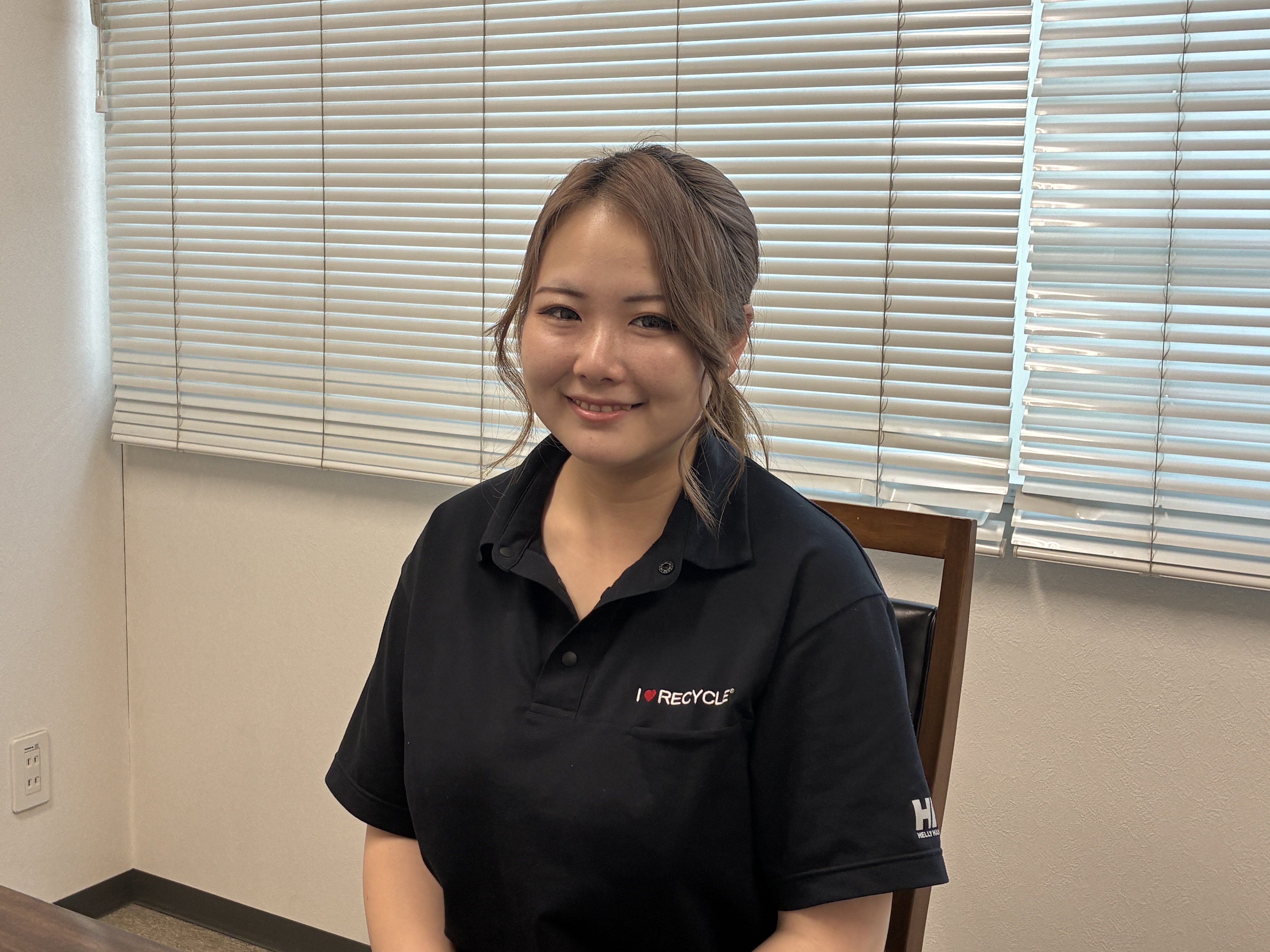 山崎さん＜入社3年目／受付・一般事務＞