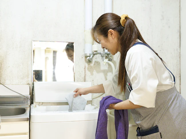 数年前からは賞与支給もスタート。希望すれば資格取得を目指し、より深く入居者様の自立に関わる相談業務に関わることも可能です。現場の頑張りを会社がしっかり見守っているから、モチベーションも維持できます。