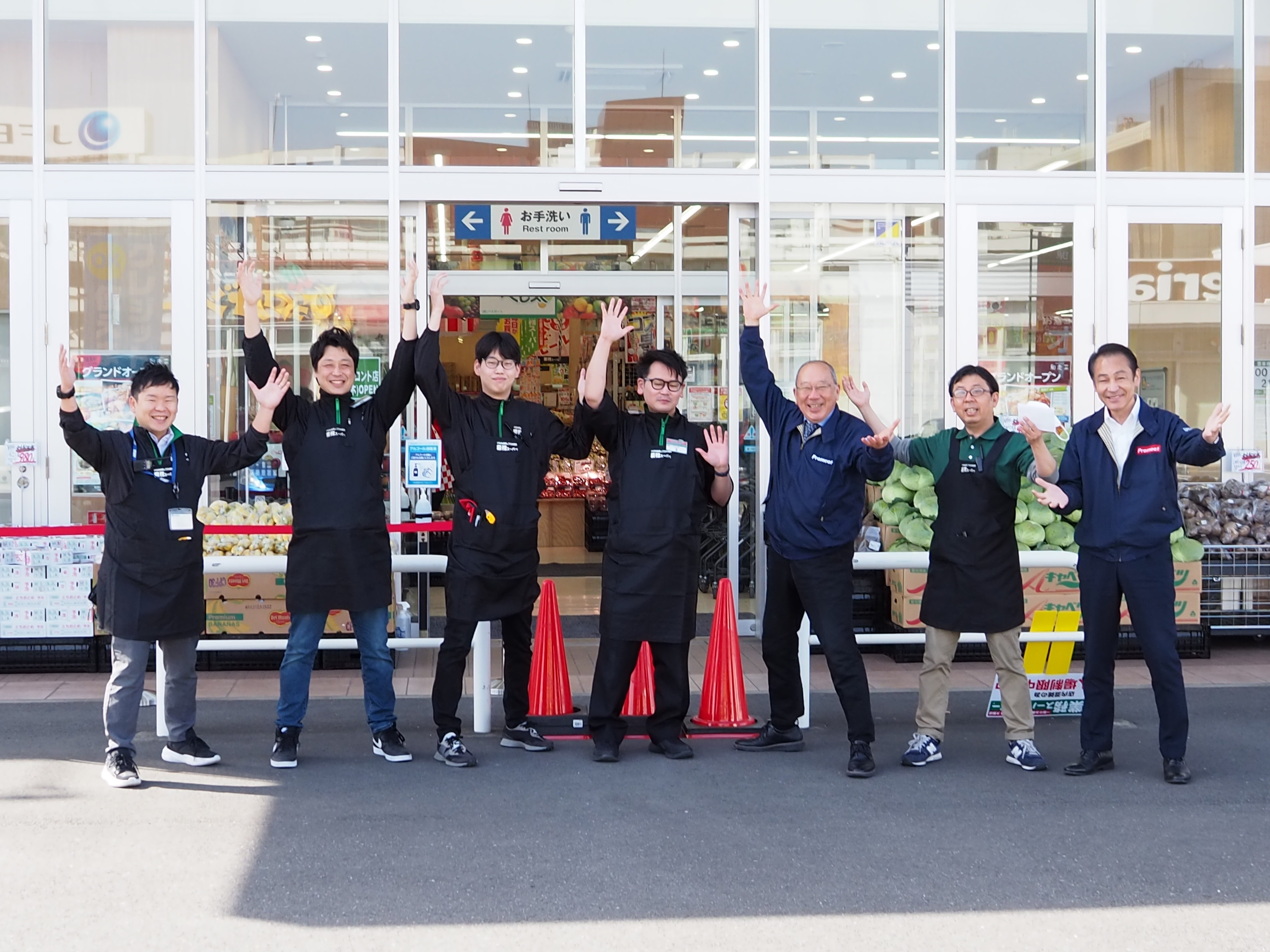 子育て中のメンバーもおり、休憩中は子育てや世間話で盛り上がるなど、パートさんとも距離が近い温かな雰囲気です。分からないことは何でも周囲に聞ける、風通しの良さが自慢です♪