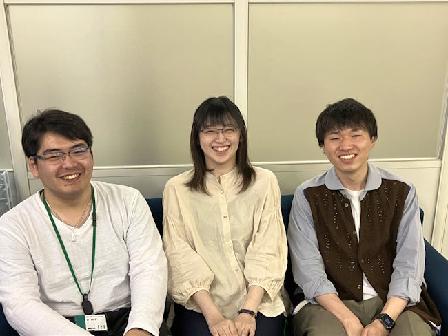 【社員紹介1/入社1年目の新入社員】
イチから業務を学んできたフレッシュな若手社員も活躍中!
現在中核を担っている社員が40〜50代の為、10年後、20年後を見据えた募集となります。