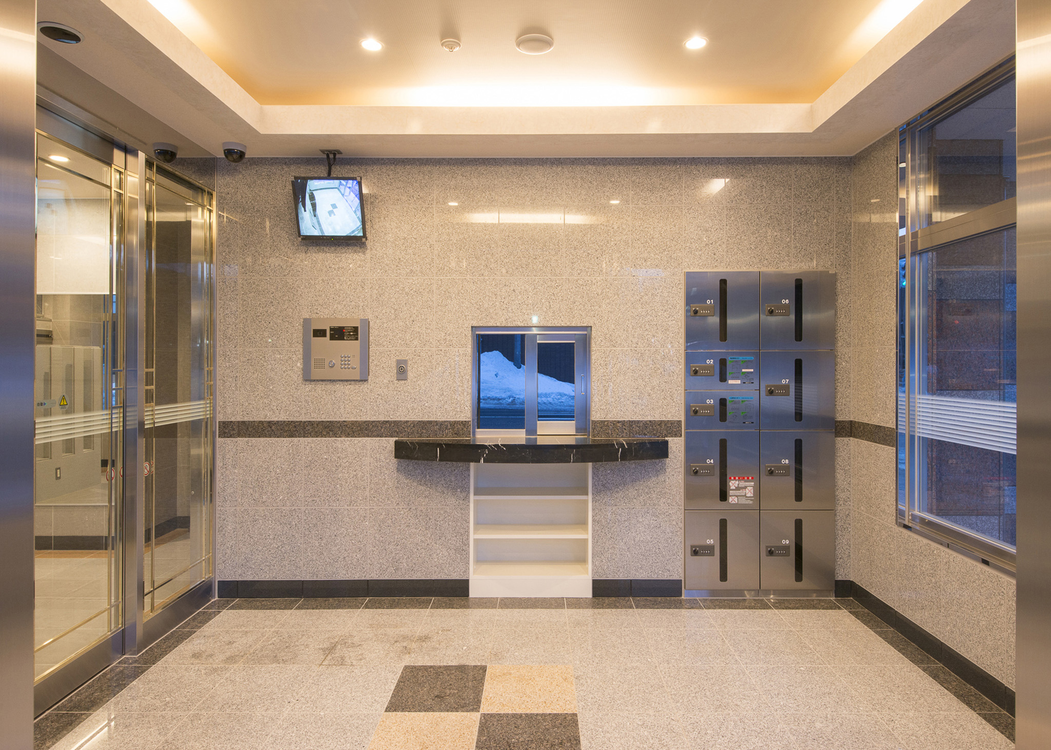 物件を巡回し、共用部や設備の不具合をその場で直し、備品の搬出入など体を動かすことが多いですが、入居者にとって快適な住環境を維持することも私たちのやりがいの1つです。