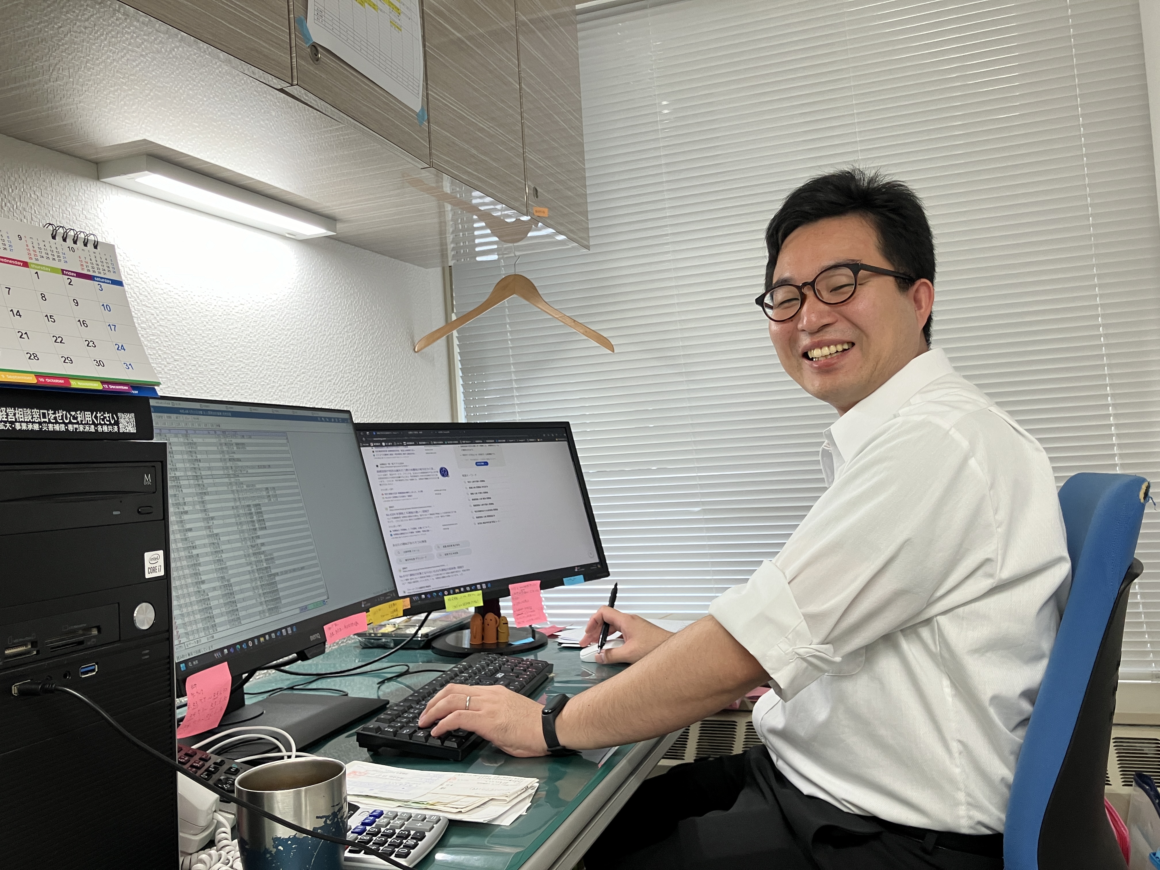 【異業種から転職／2023年6月入社／山内（32）より】建設の内装業という全くの異業種から転職。「手に職」を軸に、自分の人生に役立つ税に関する知識を働きながら身につけられる税理士事務所の道を選びました｡