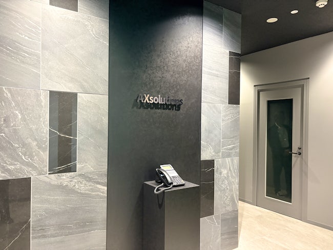 【札幌拠点のコアメンバーへ】全31席ある新オフィス。地元の方を採用したいという想いから開設し、まだまだ席数に余裕があります。札幌に腰を据えて、一緒に良い拠点にしていきましょう。