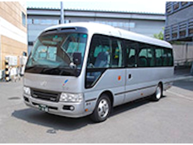 乗務員を笑顔で送り出し、無事の帰りを迎える大切なお仕事です。大人数を管理する大規模な会社とは違い、一人ひとりとゆっくり丁寧に関わることができます。「人のサポートが好き」という方にピッタリの職場です。