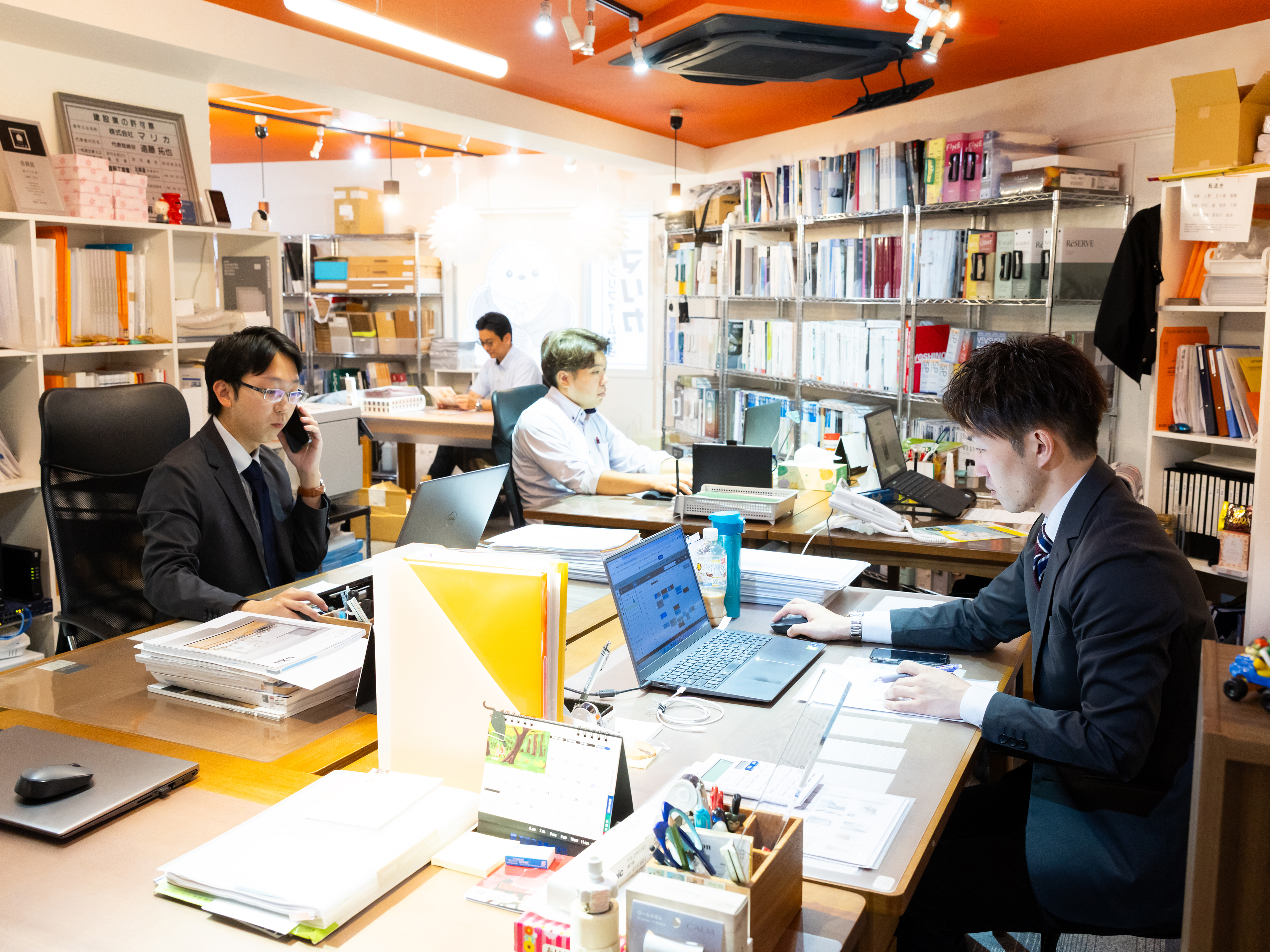 代表自身も業界未経験からのスタート。だからこそ、未経験者のつまずきやすいポイントを熟知しています。社長との距離が近く、些細なことでも気軽に相談できるオープンな社風が自慢です。