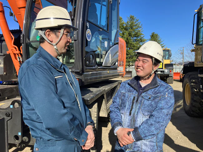 「人間関係のストレス」とは無縁の職場。20代〜70代まで幅広く在籍していますが、上下関係の壁はありません。「威圧的な態度はNG」という共通認識があり、困った時はいつでも周囲に頼れる居心地の良さがあります。