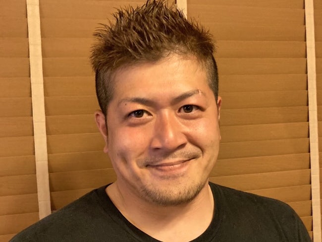 社長の今井(34歳)です。猫が大好きで自宅では9匹飼ってます。猫好きな方はもちろん、いやいや犬のほうが好きだという方も、皆さんお待ちしてます。