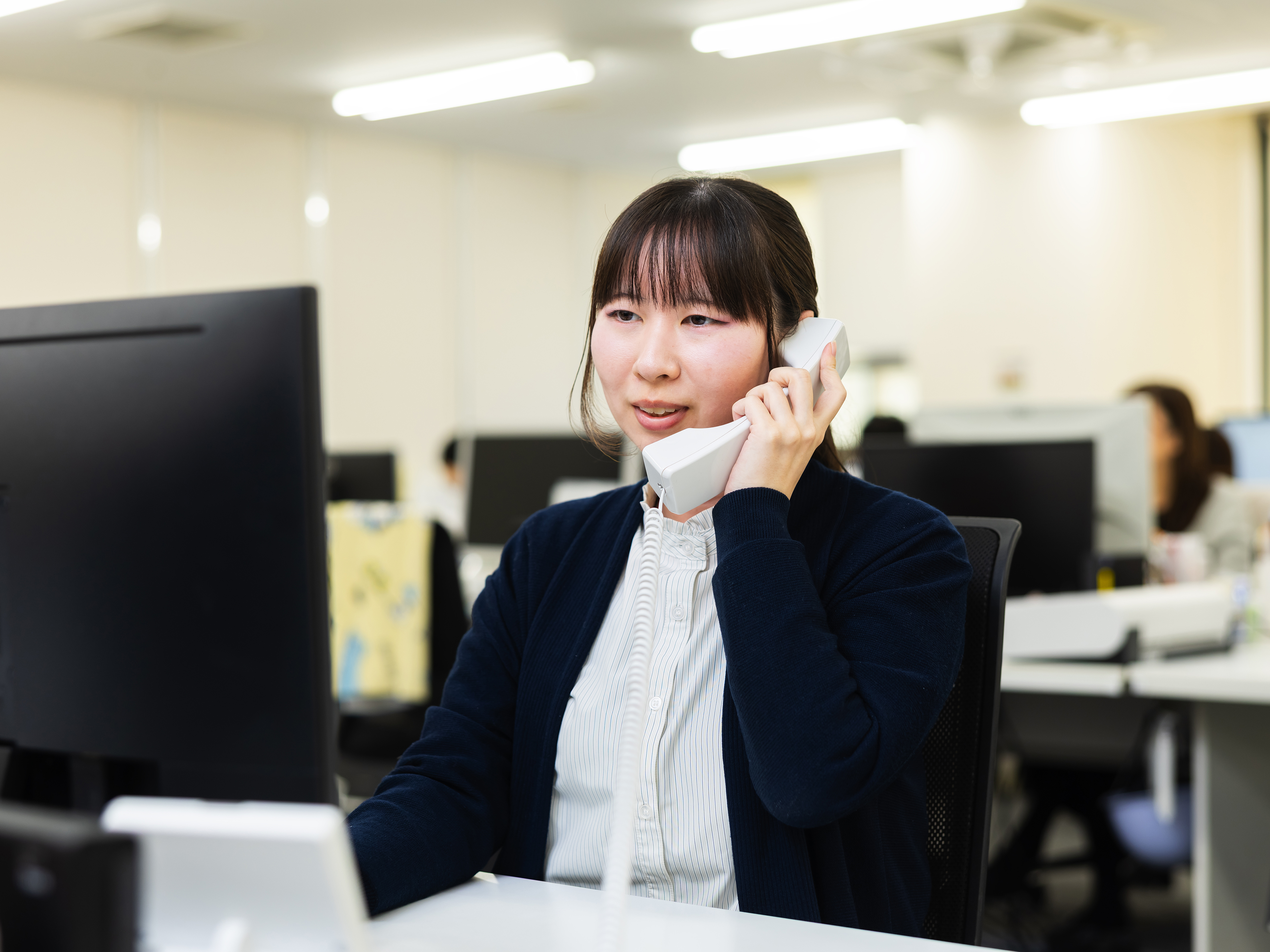 専門的なスキルや知識は必要ありません。基本的なパソコン操作（キーボード入力）ができればOK。労務関連の知識なども入社後にお教えしますので、ご安心ください。