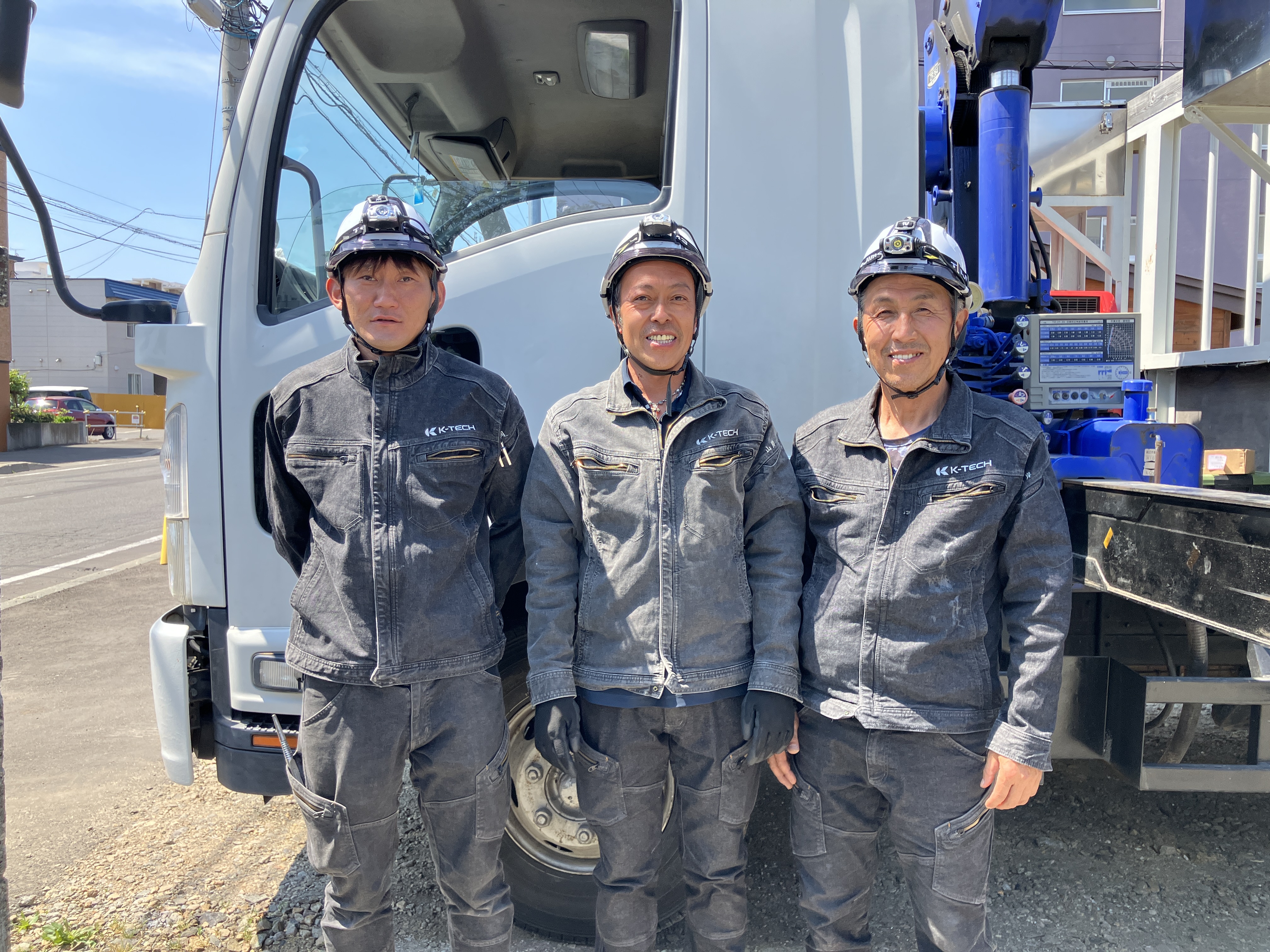 ＜スタッフへ給与で還元＞
現場のお仕事は残業がつきものだと思われがちですが、実際は0〜10hの月もございます。年平均20h前後ですので、固定残業時間よりも少ない時間で給与もUPしているのは得した気分になるはず！