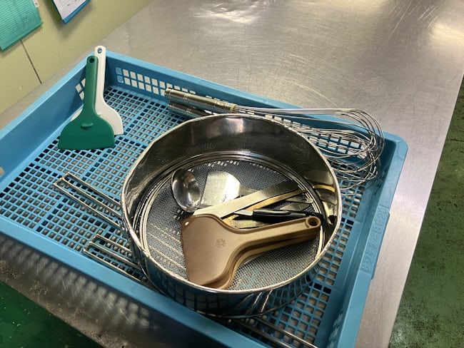 使用する道具自体は一般家庭にもあるようなものばかりです。馴染のある道具を使用するので、未経験の方でも取り組みやすい作業だと思います。