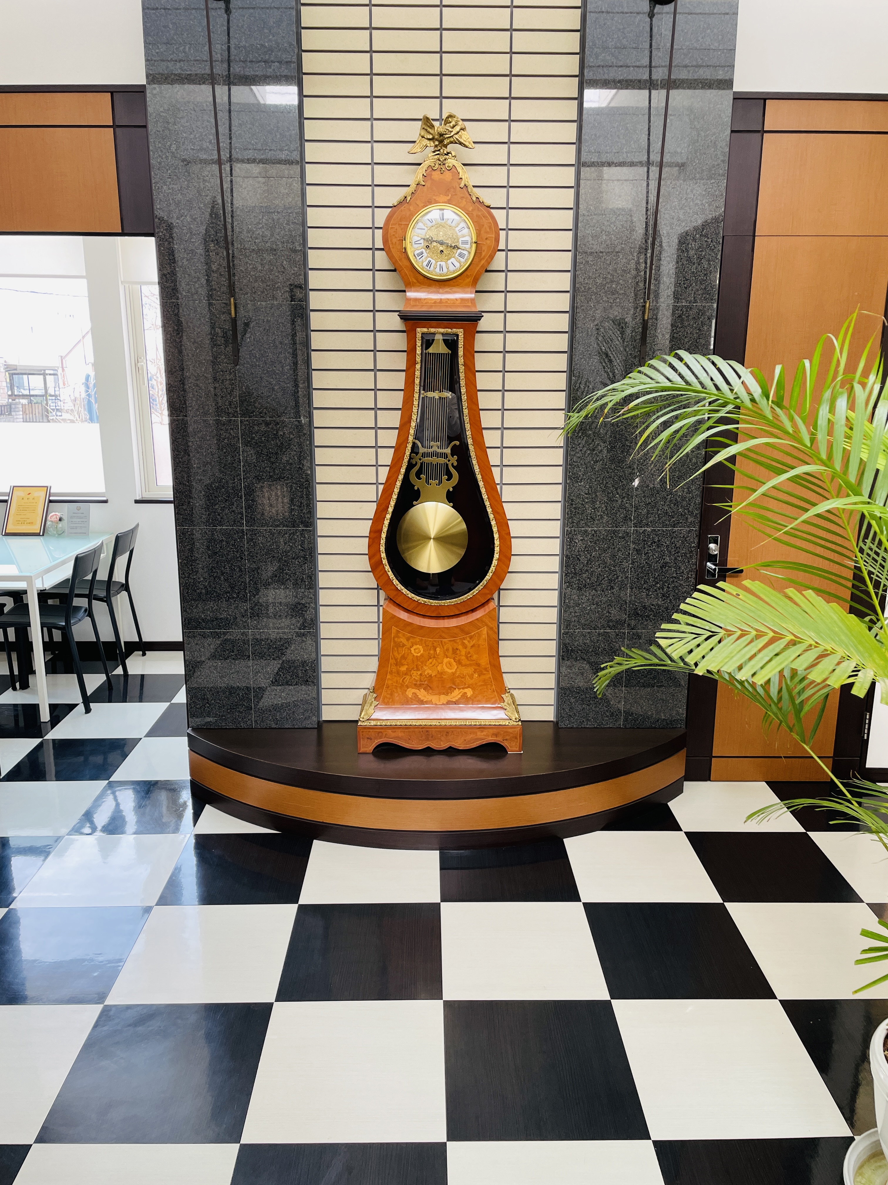 社屋のエントランス