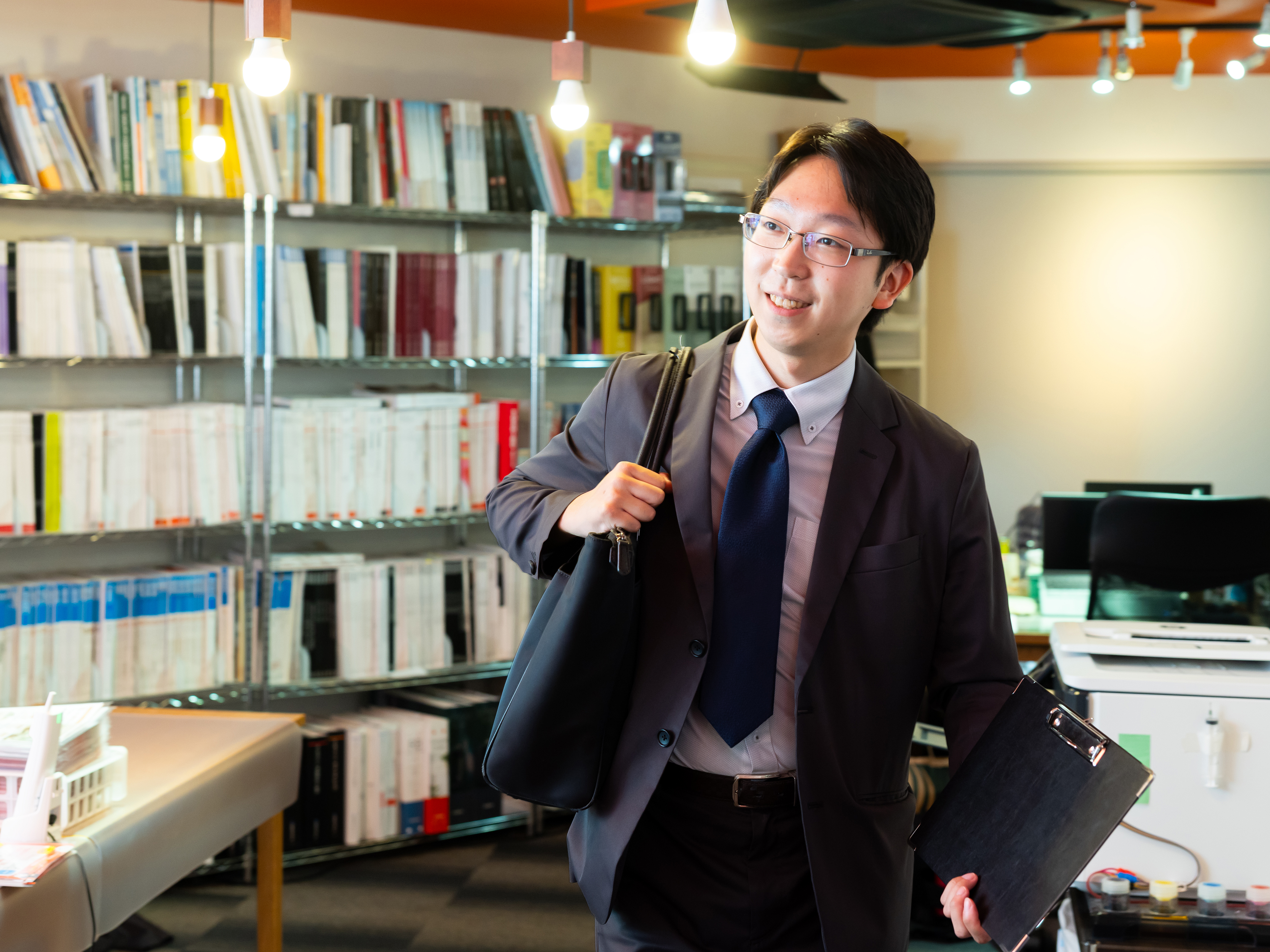 ご提案からお引渡しまで一貫して担当するため、お客様との絆が深まります。「住まいが快適になった」と感謝のお手紙をいただくことも多く、人の役に立っている実感をダイレクトに味わえる仕事です。