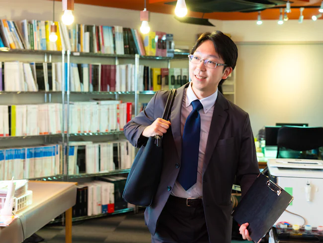 ご提案からお引渡しまで一貫して担当するため、お客様との絆が深まります。「住まいが快適になった」と感謝のお手紙をいただくことも多く、人の役に立っている実感をダイレクトに味わえる仕事です。