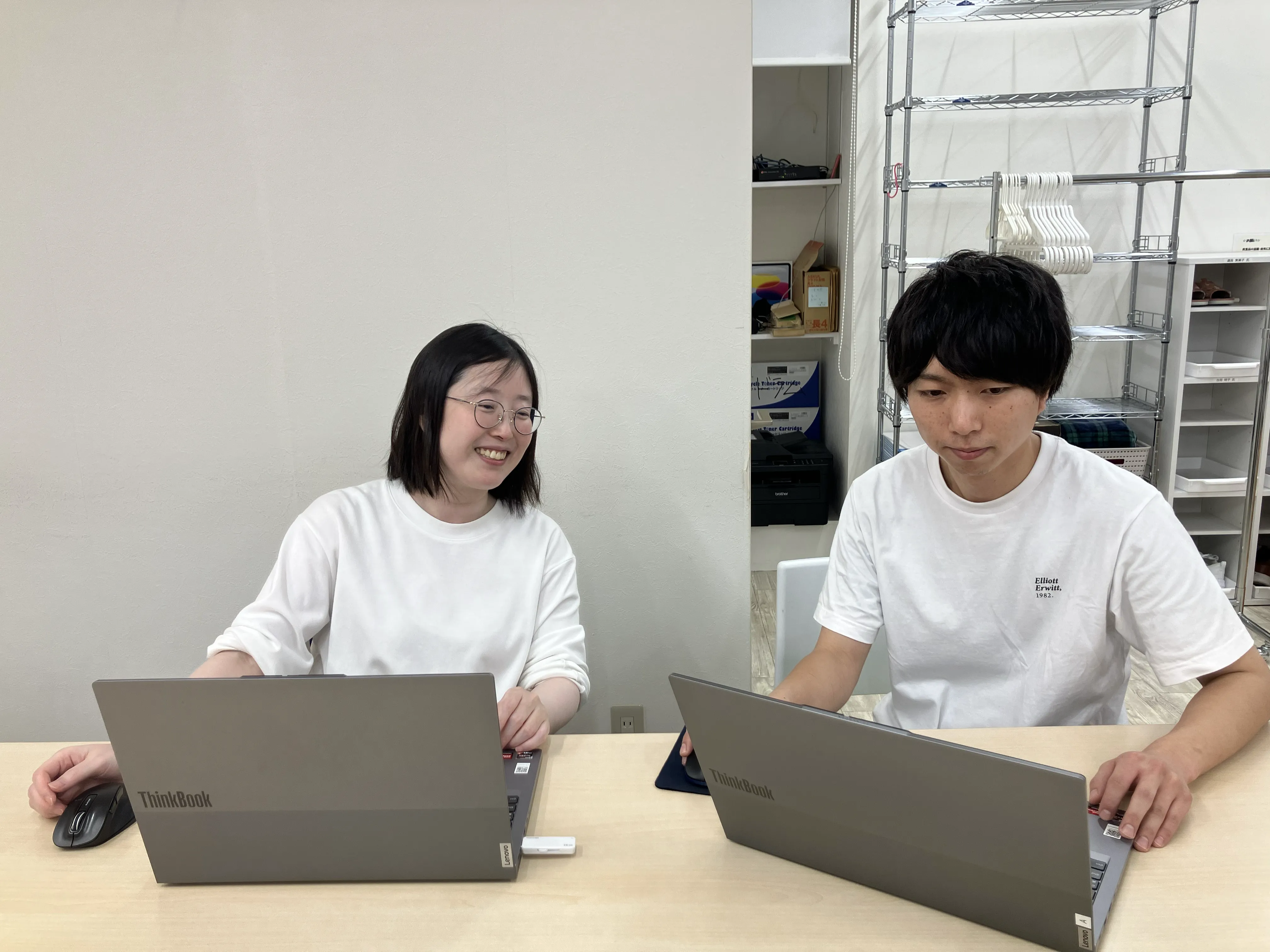 未経験の方でも業務についてしっかりお教えします。介護福祉士／精神保健福祉士／社会福祉士の資格や業務経験がある方は、知識やスキルを活かして働くことが可能です！