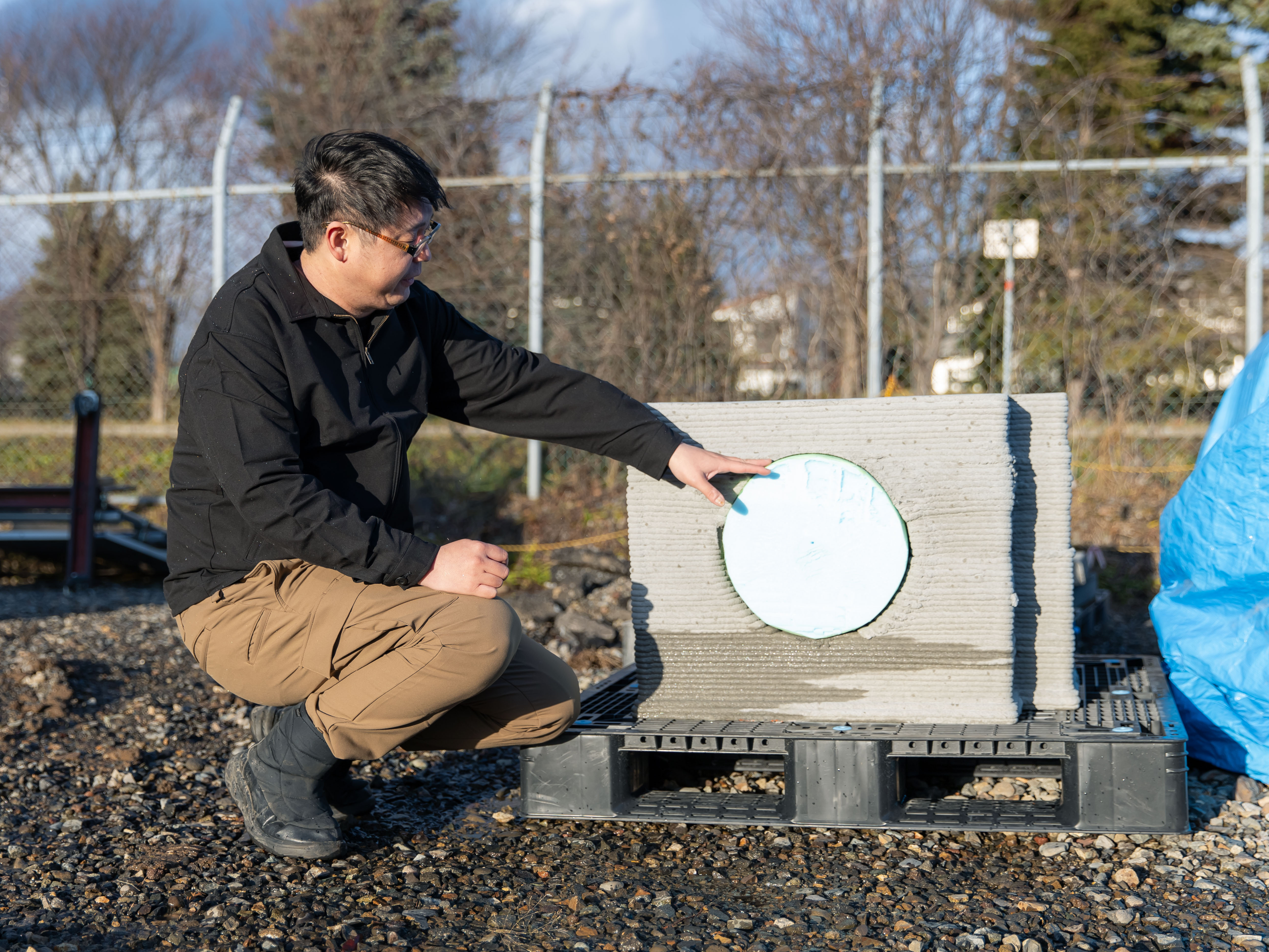 【3Dプリンタで「用水路の舛」を施工】
通常はこのような形状で制作することが出来ない舛も、3Dプリンタなら制作可能。工期が短くなるという事だけで無く、そもそも不可能だった工事対応が可能になります。