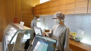 まずはお試しで1カ月だけ勤務や卒業まで働きたい方もOK！
実際に働いてみて当店の雰囲気や、やりがい、楽しさを感じていただければと思います。