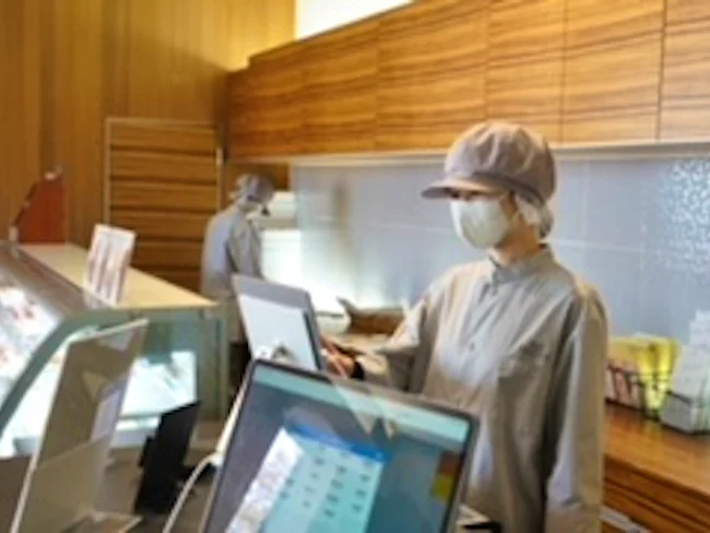 まずはお試しで1カ月だけ勤務や卒業まで働きたい方もOK!
実際に働いてみて当店の雰囲気や、やりがい、楽しさを感じていただければと思います。