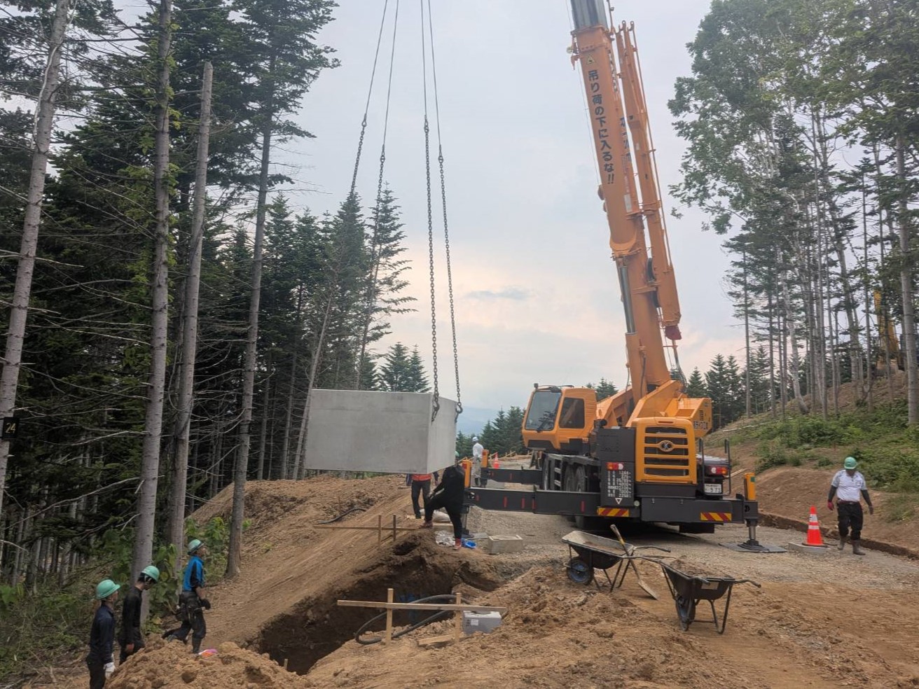 HANACREEK宅地造成工事の現場写真です。