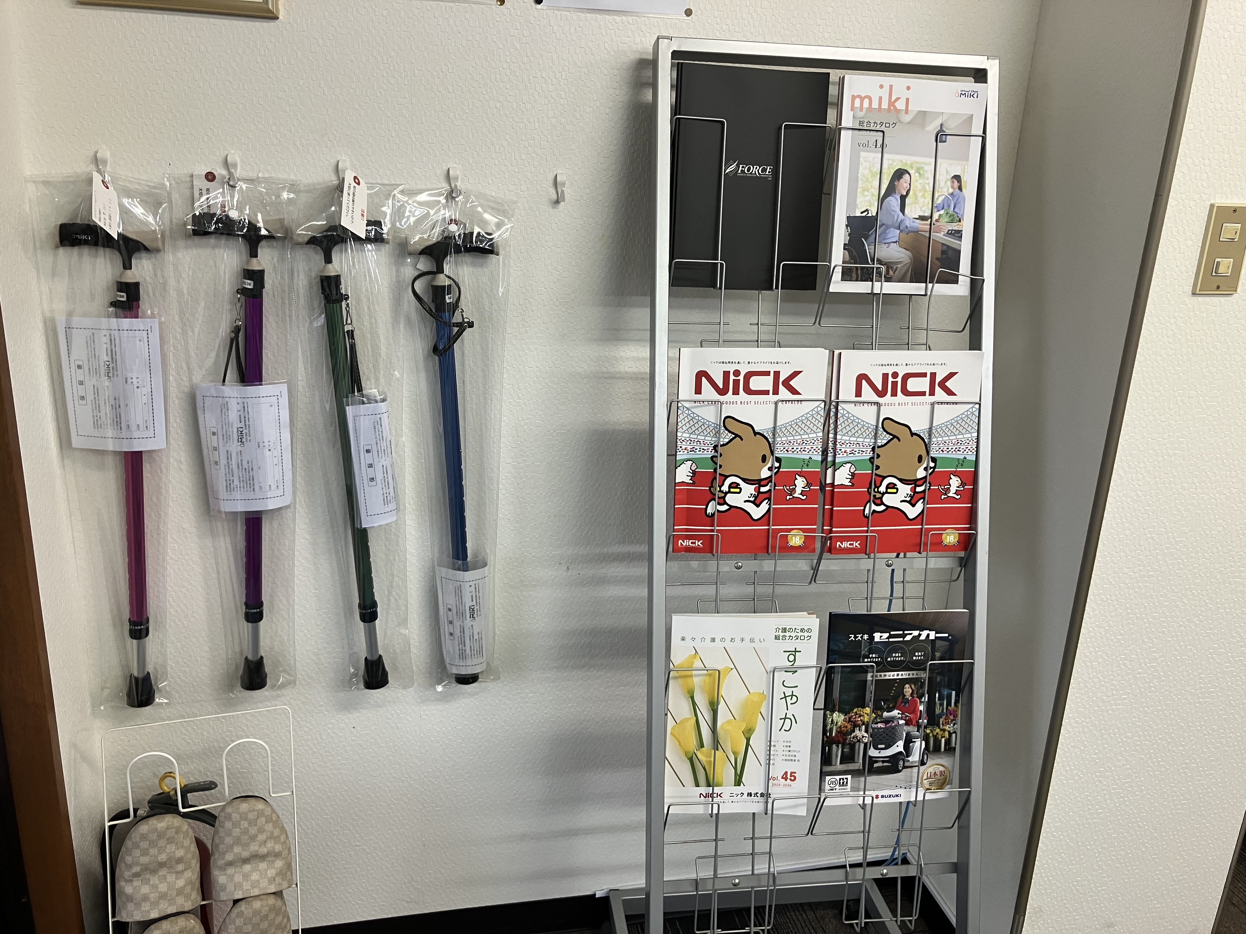 営業スタッフのサポート役としても活躍して頂きます。長年お付き合いさせていただいているお客様も多く、営業とともに深い信頼関係を築けるのが特徴です。