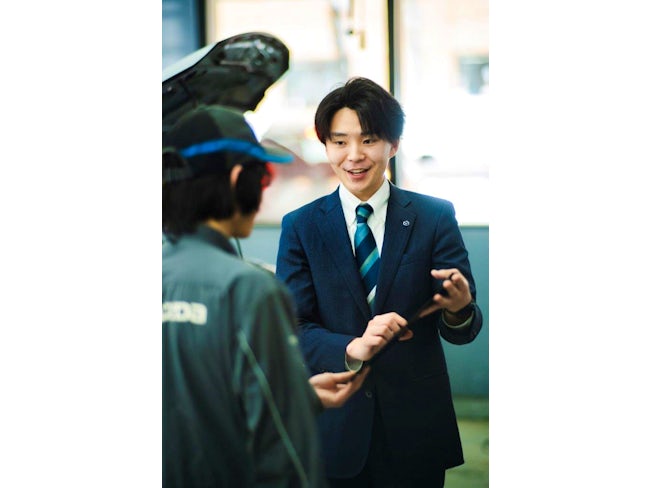 全道に51店舗展開。マツダ製新車販売・他メーカーを含む中古車販売・修理などアフターケアを行っています。全店舗に自動車整備士資格を持つスタッフを配置するなど整備体制を整え、車の安心・安全を提供しています。