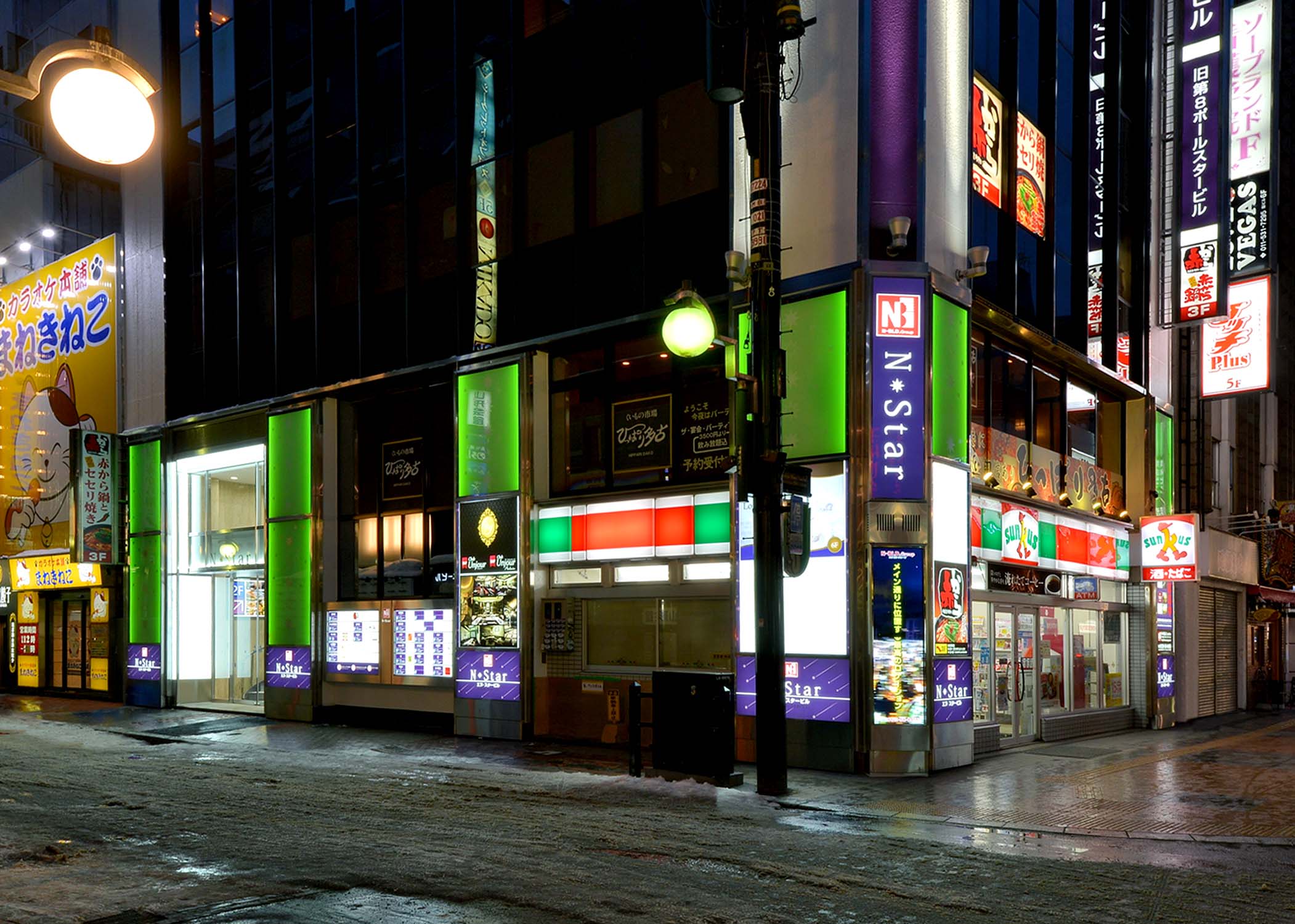 テナントからのお問い合わせやトラブルの数はそう多くはありません。休憩時間は本社の休憩室でゆっくりとできますし、日報作成などもあるので常に動き回っていることもないため負担は少なめです。