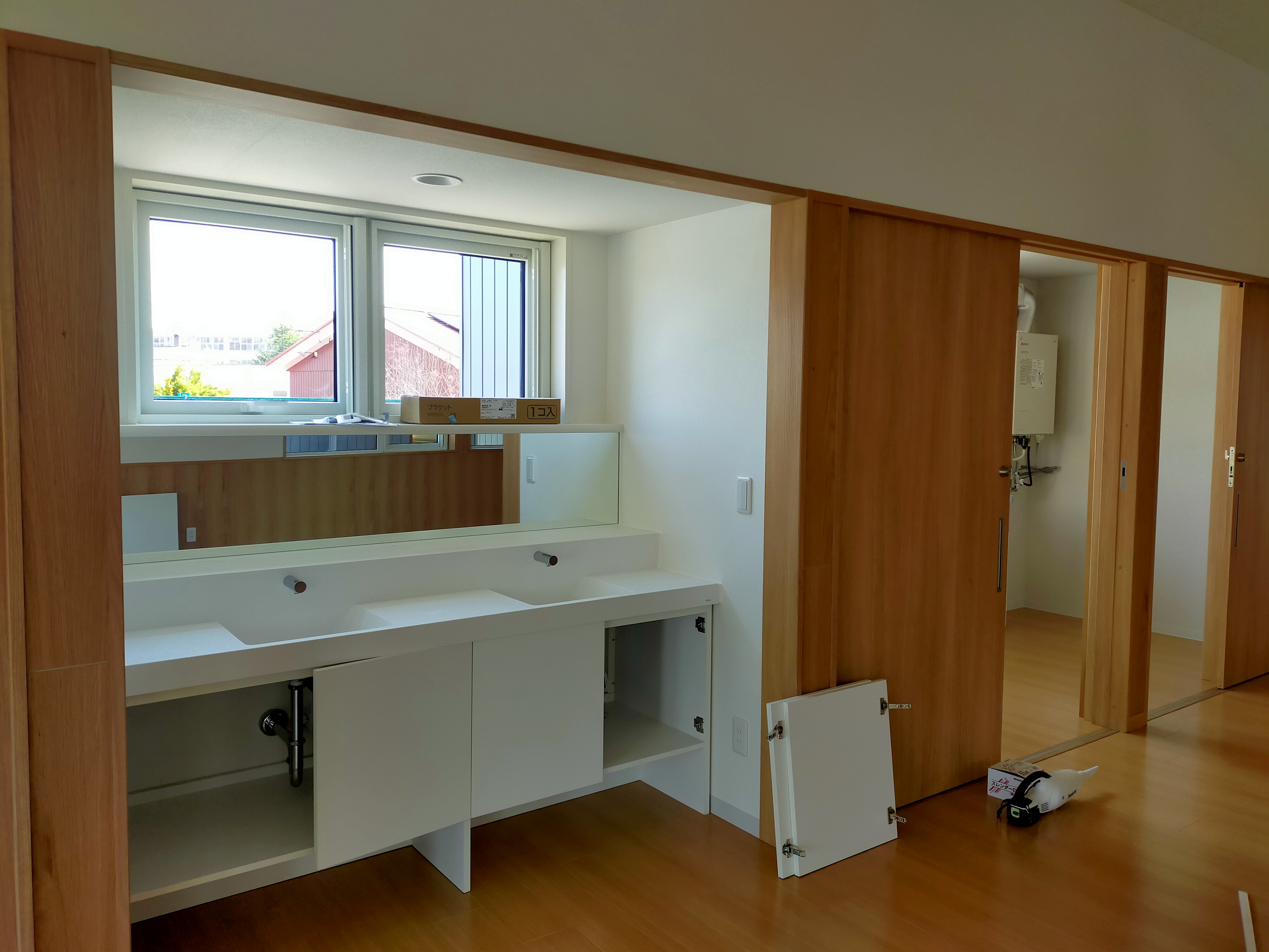 夜間と休日にゆっくりと過ごすことのできる住環境に心がけ、法人内の他施設と連携することで、安全面、健康とお食事、余暇等のお楽しみを充実するための支援を行っております。