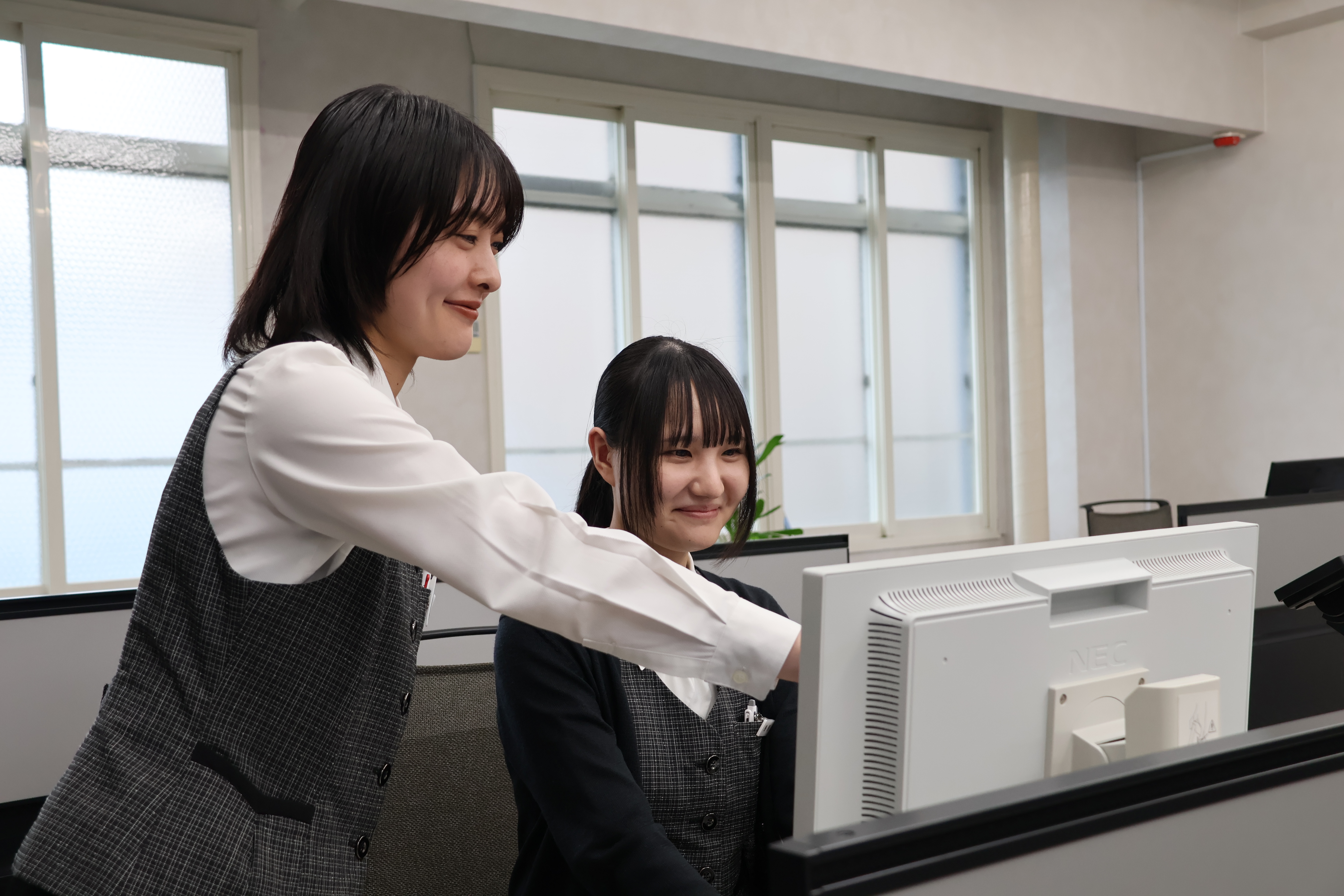 社内研修は年1回実施。基本から応用まで幅広く学び、業界のプロとして成長していけます。