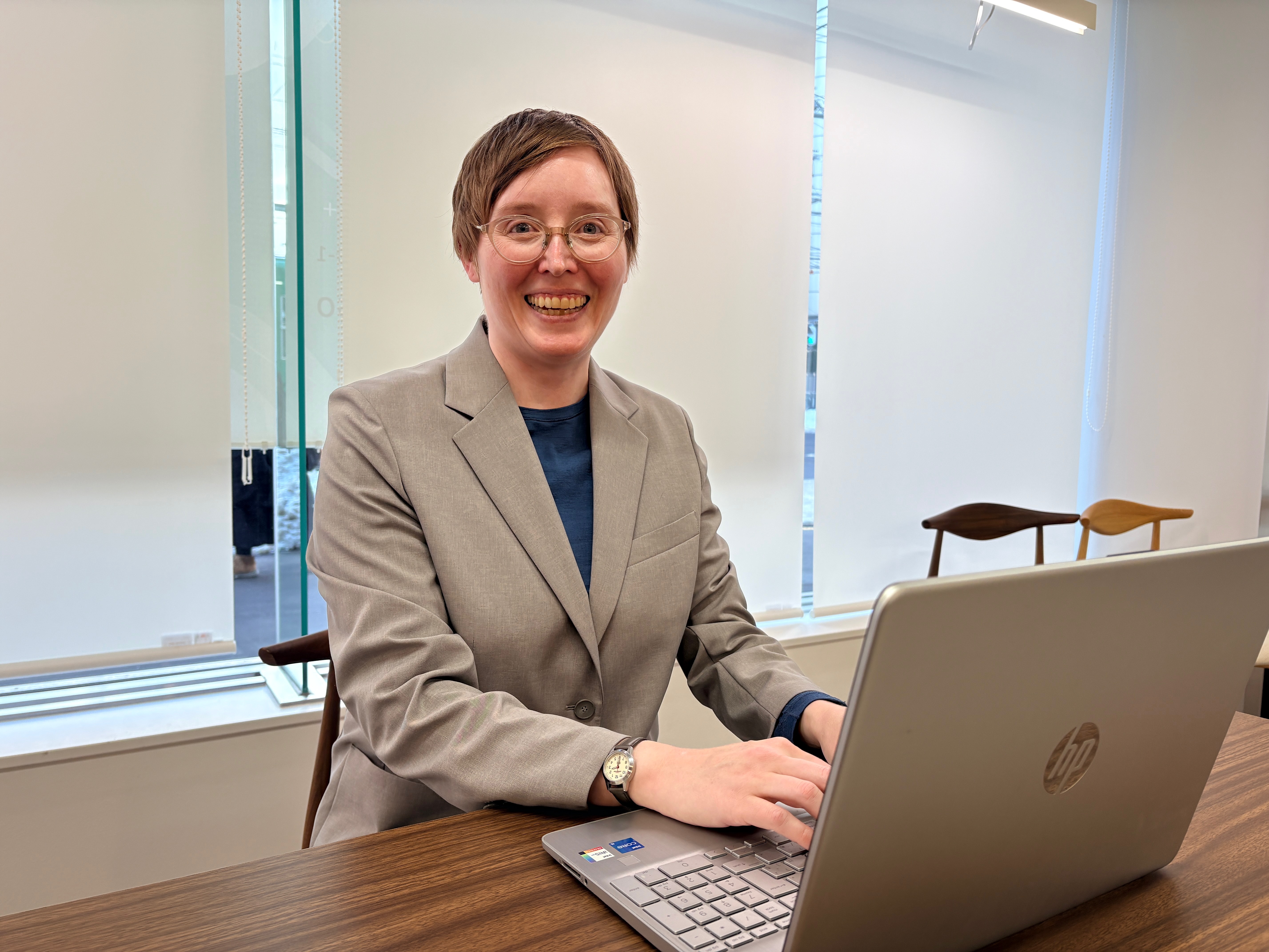 開発エンジニア　アンナ