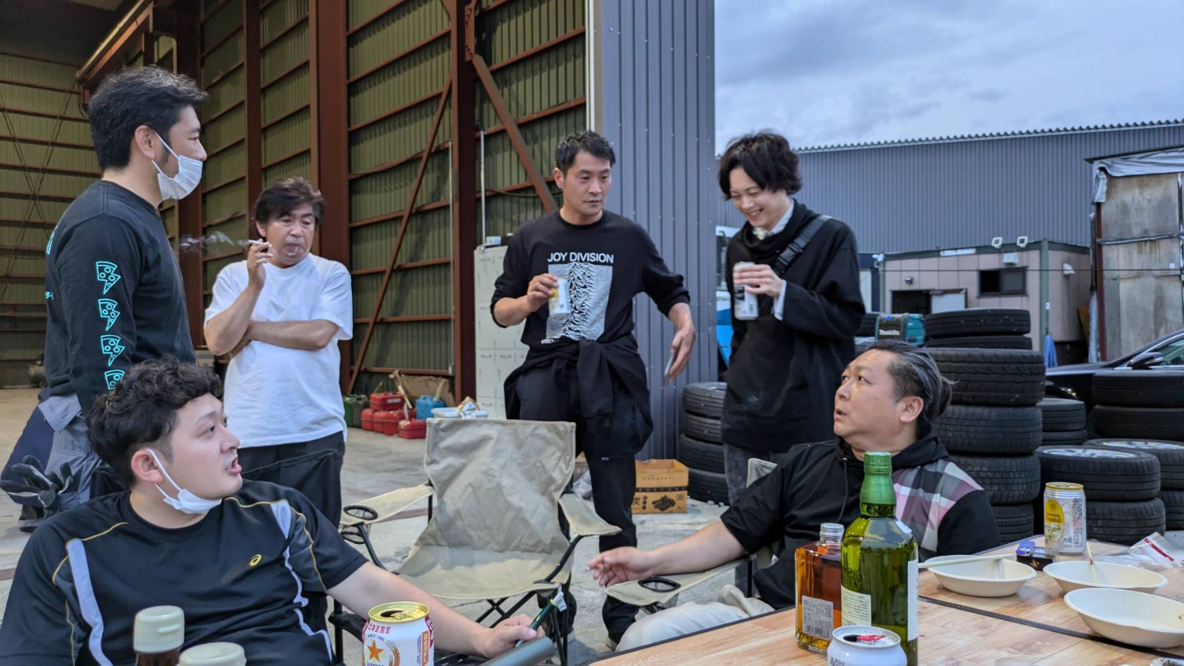 丁寧な運転や気遣いが必要になるお仕事でもあるため、気を張る場面もあります。そのため、みんな事務所に戻ると、楽しくおしゃべりをしたりと、メリハリをつけて仕事をしています。