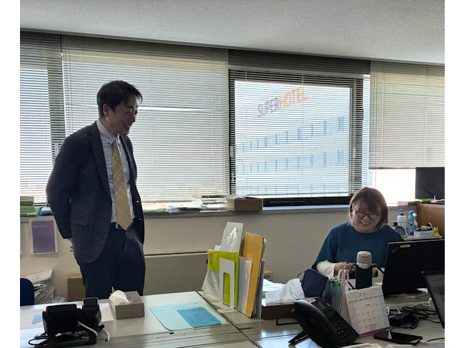 様々な経歴の社員が活躍中!お客様と話したり、色んな業界のことを知る楽しさを感じられる方には特にぴったりです。