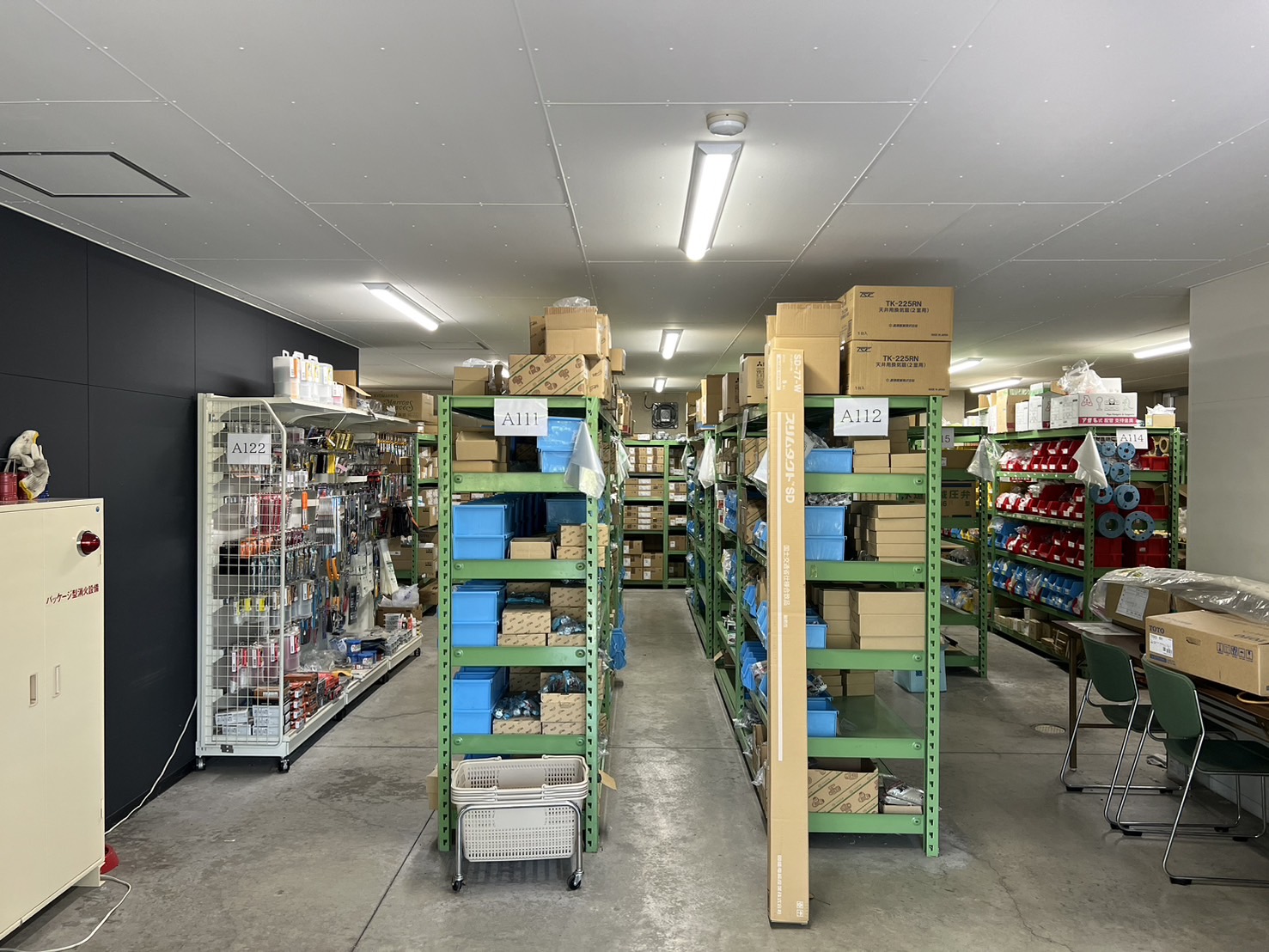 社内には、20代6名、30代2名、40代〜50代3名が活躍中◎フランクな社員も多く、休み時間には笑いが飛び交うことも度々！