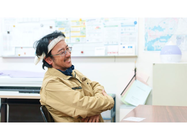 <配管工/本永>
未経験からのスタートし、今では新人教育を任されるようになりました。新人さんには専門用語を避けて、わかりやすく丁寧に、ゆっくりと説明するよう心がけています!