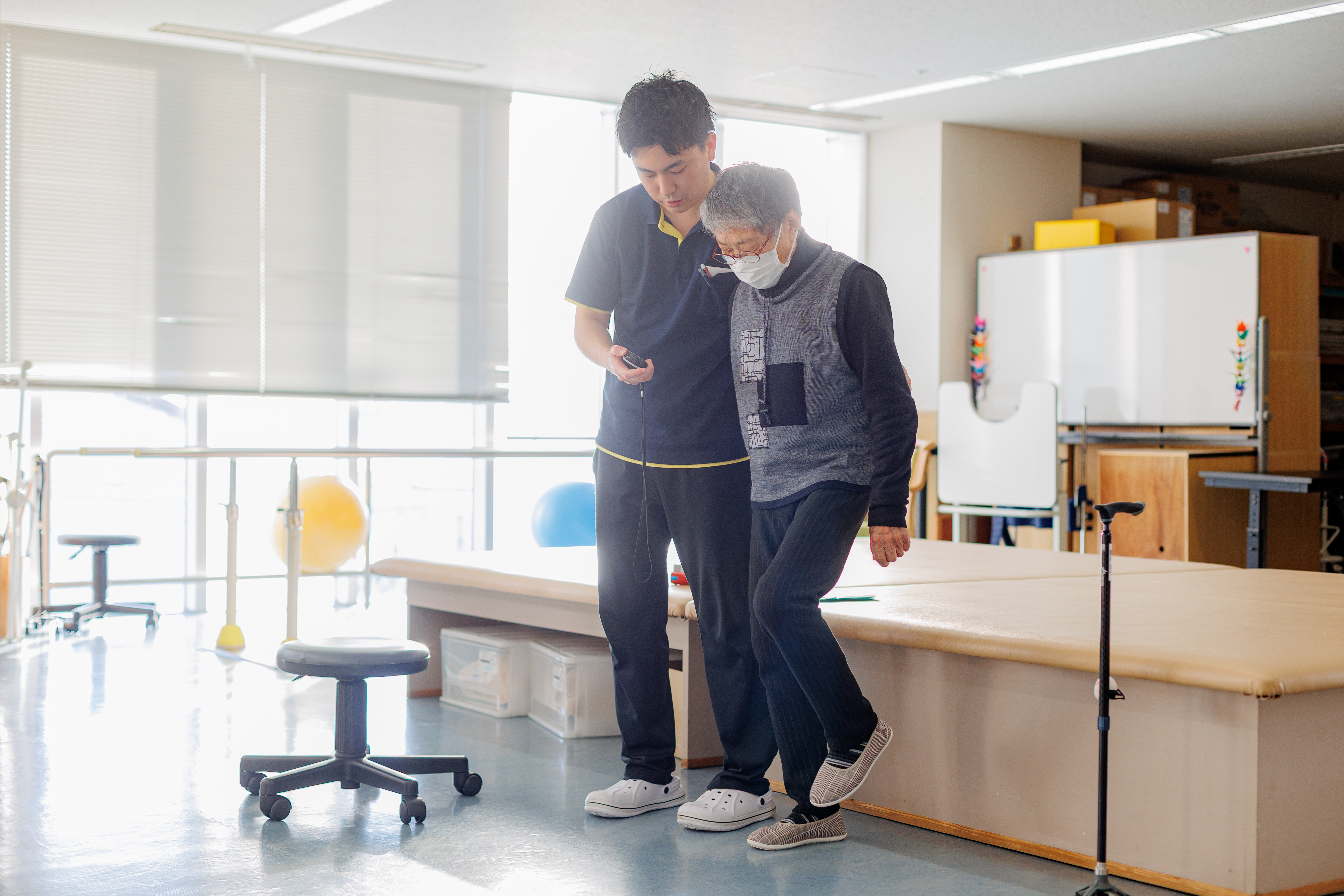 気づきを言葉にすることで多職種連携が深まるとともに、介護福祉士としての専門性と役割が高まる業務体制、チームケアの要として活躍できるフィールドが老健さくらにはあります。