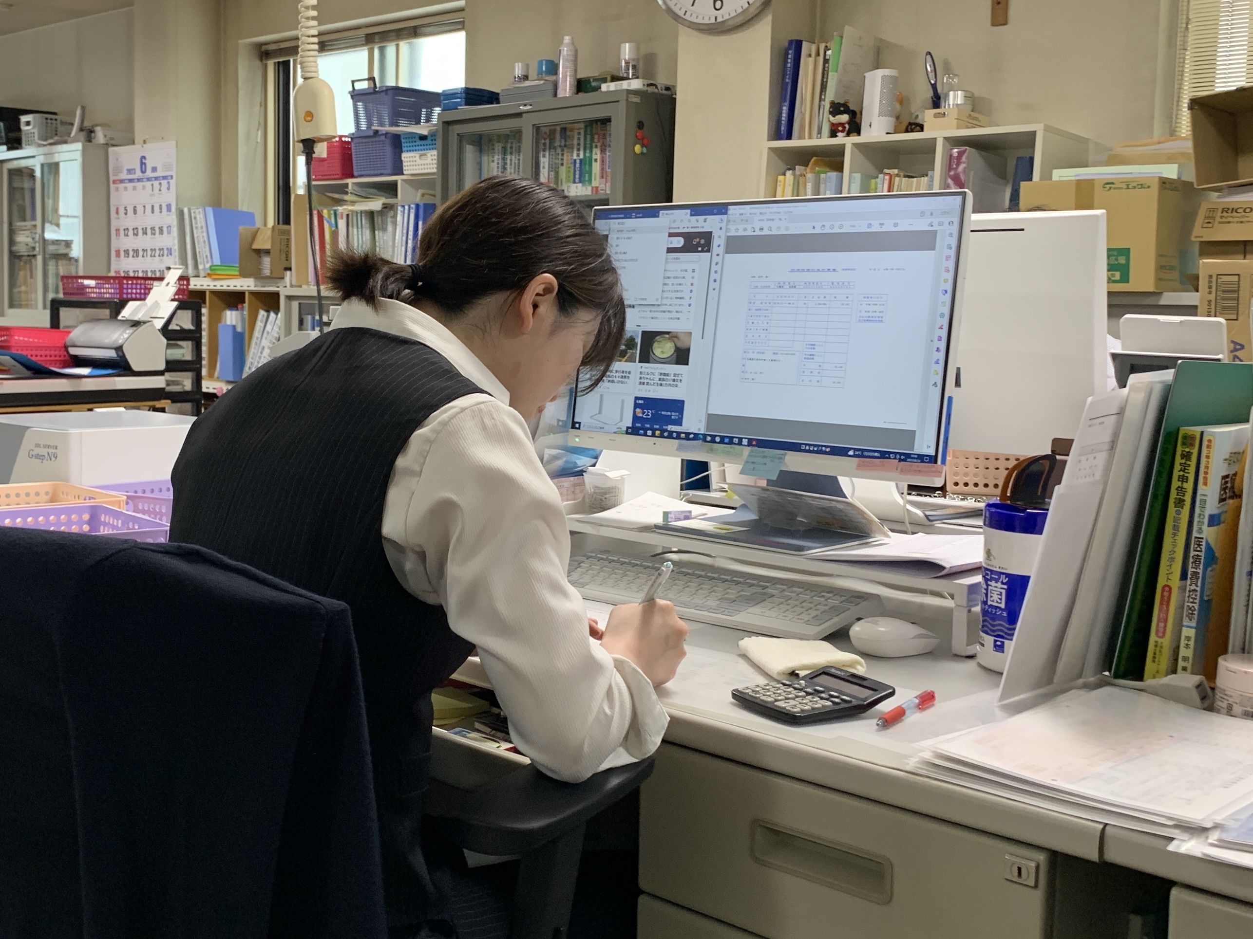 ＜若手社員も活躍しています＞