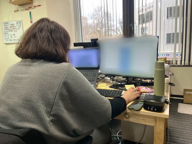 駐車場を探しに近隣へ営業活動。最初は緊張しても、慣れてくれば宝探しのような楽しさも!最後は自宅で事務作業を済ませて業務終了でもOK。自分の時間を大切にできる直行直帰スタイルです。