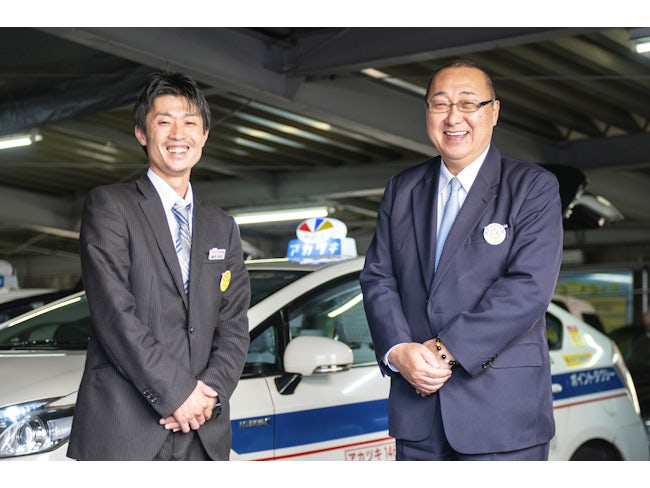 年齢や性別に関係無く活躍できるのが大きな魅力!「タクシードライバーの仕事か…」と読み飛ばすのはもったいないです。安定してた収入を得て、自由度高く働けるタクシードライバー、いかかですか?