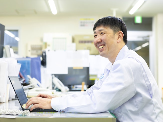 パソコンスキルを身につけたいと思い、生産管理を志望しました。全くパソコンはできませんでしたが、難しい計算式などはないので徐々に慣れていけました。
