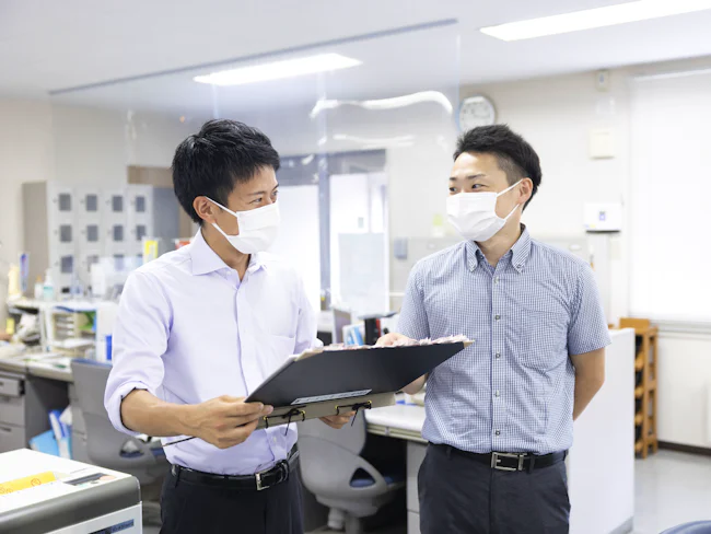 【これからの武田産業グループを】
会社を創ってきたメンバーから、若手メンバーにバトンが渡され始めています。 今後入社頂く方々には、将来的な役職登用も視野に入れて、長期的に活躍頂けるような環境を用意します。