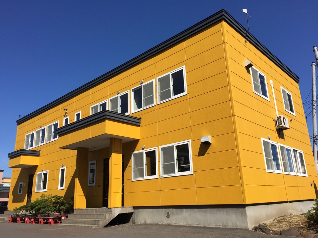 なんと言っても仕事のやりがい・充実感が大切。工事後、自分の仕事で普段使う道路がキレイに生まれ変わり、つなぎ目がわからないくらいの仕上がりになったときに得られる満足感はひとしおです。