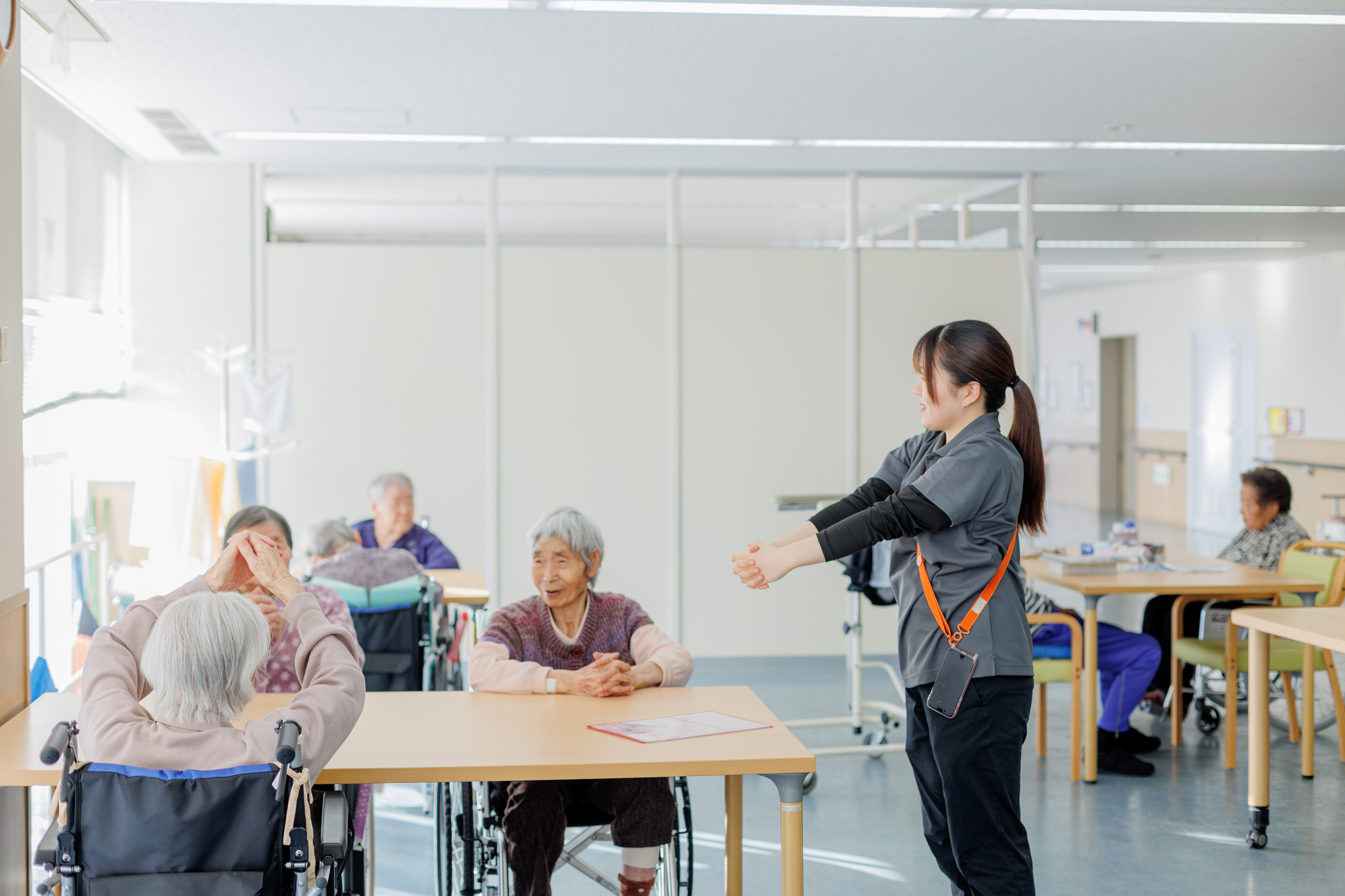 1年目から意見を話せる環境で、高齢者の特技や生活にあわせた若手発案のアクティビティも実施しています！