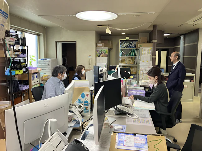 <事務所内写真>