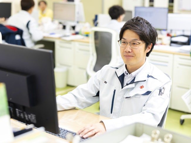 数ヶ月の道外での研修。研修が終わったら苫小牧に帰ってきて港湾のお仕事に携わることも。メリハリをつけて働ける環境です。