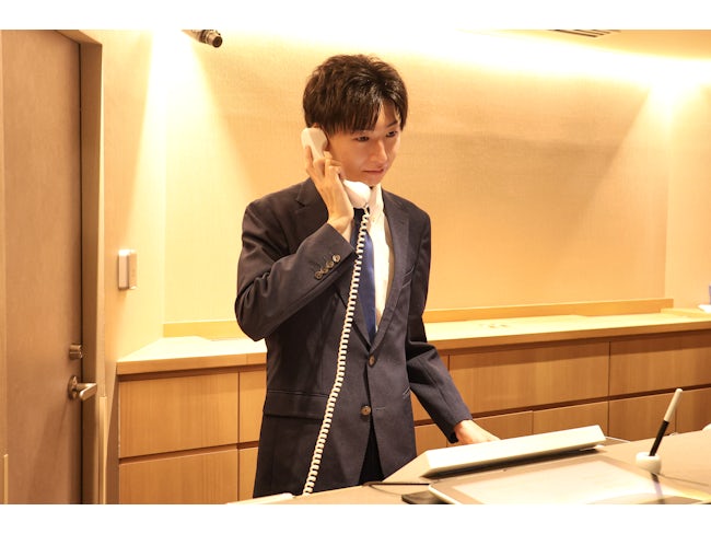 ホテルスタッフの仕事は実は裏方の仕事。目に見えない細やかな心配りこそ、お客様の快適な時間に繋がります。「またドーミーインを使いたい」そんなお客様が1人でも増えることが私たちの目標です。