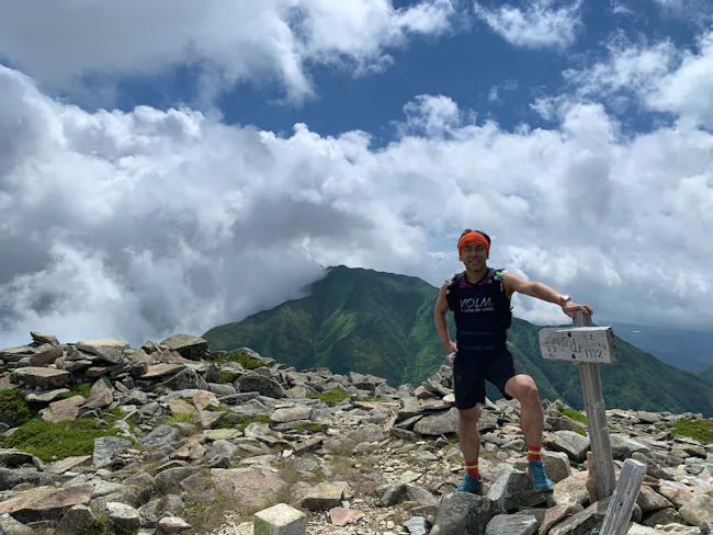 マラソン・登山・トレイルランが趣味の社長です。社員の皆さんも、休日や趣味・家族の時間を大切にしてほしいという想いから休みやすい体制を整えています。忙しい時期もありますが、有給休暇は取りやすい環境です。