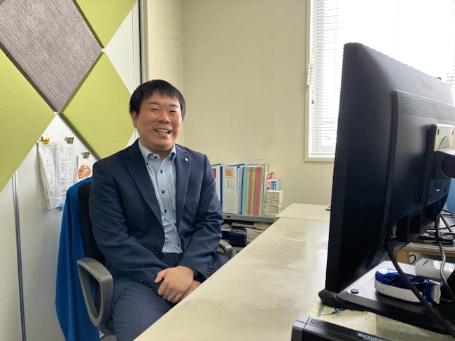 採用担当のクニモトです。気になることなどは何でもお応えしますのでまずはお気軽にご応募下さいね♪